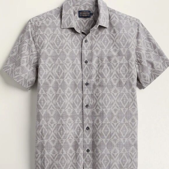 PENDLETON MEN'S SHORT-SLEEVE DEACON CHAMBRAY SHIRT - Picture 1 of 3